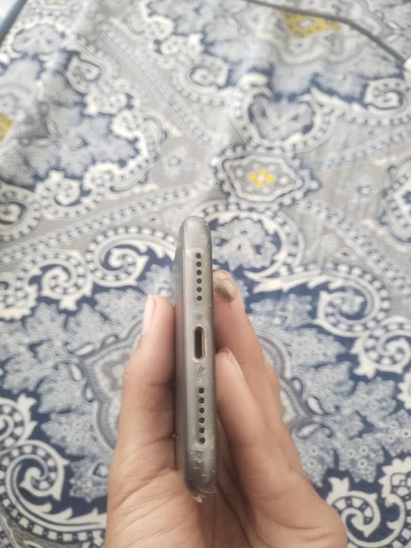 Apple iPhone 11 2