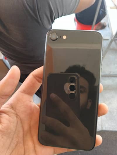 Apple iPhone SE