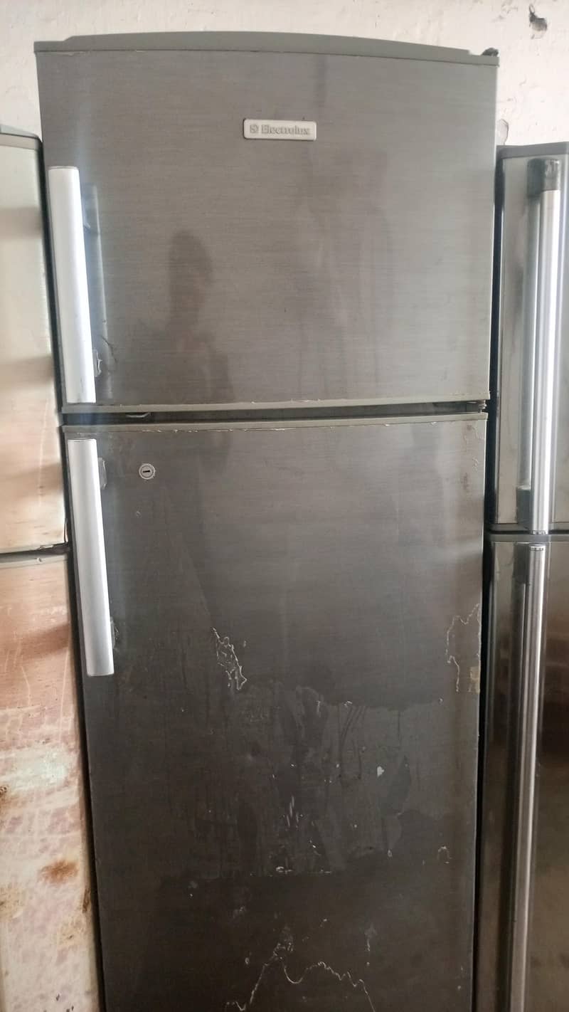medium size original condition 0