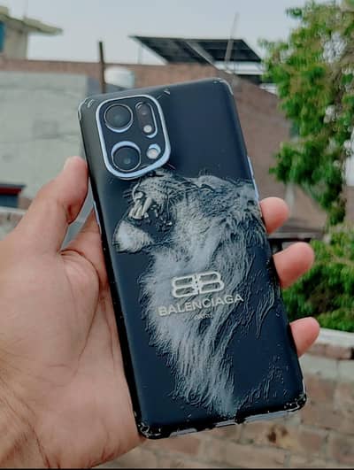 OPPO Find X5 Pro (12/256GB) – Excellent Condition | Minor Pink Line