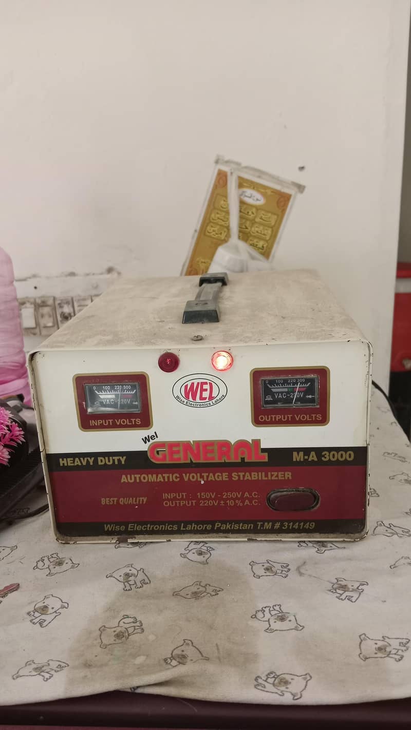 3000W stablizer good condition 1