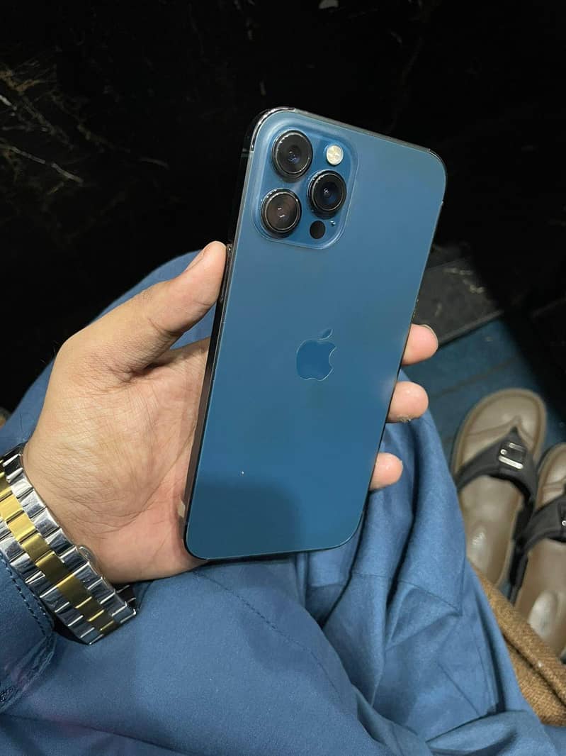 iphone 12 pro max 1