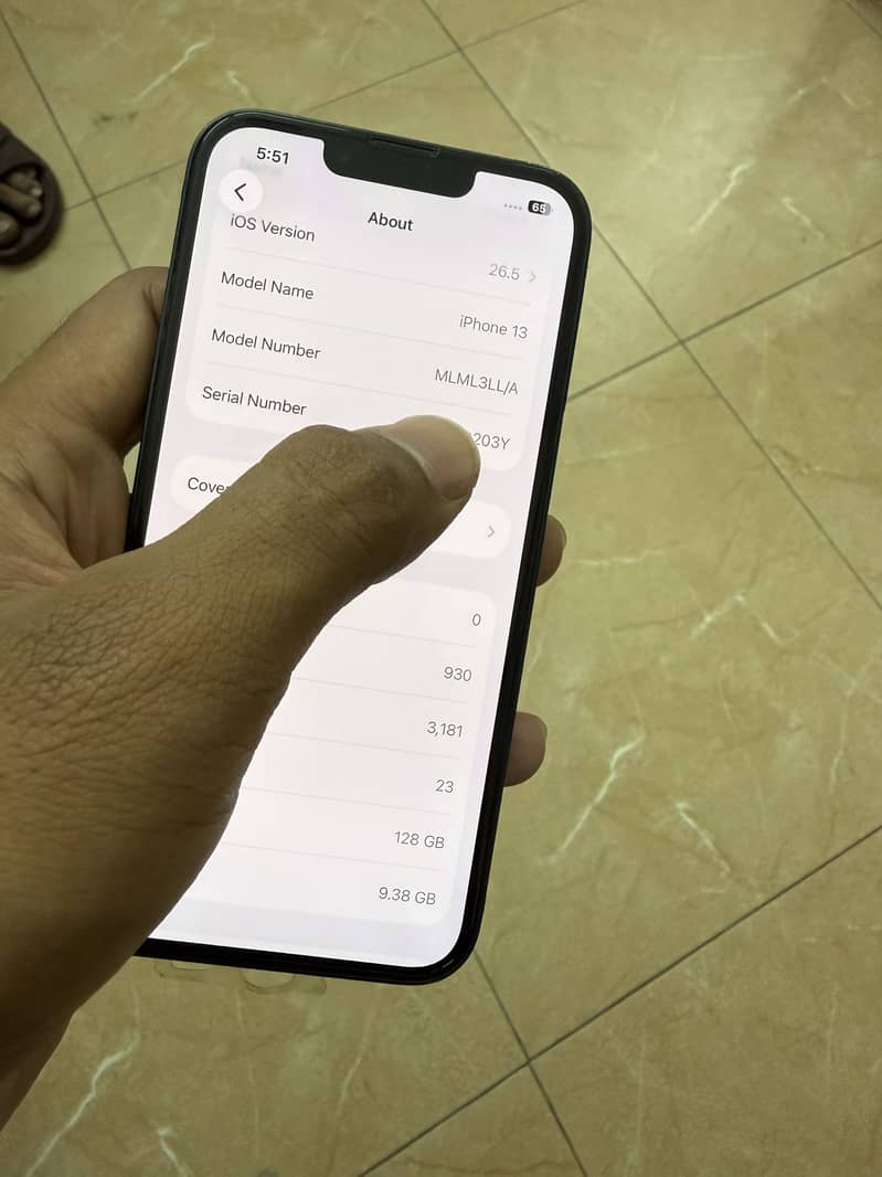 Apple iPhone 13 2