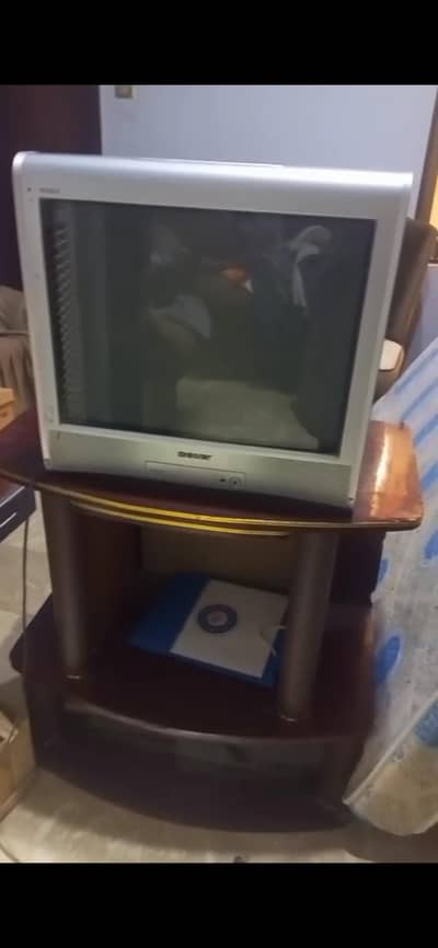 21 inches flash screen tv available for sale