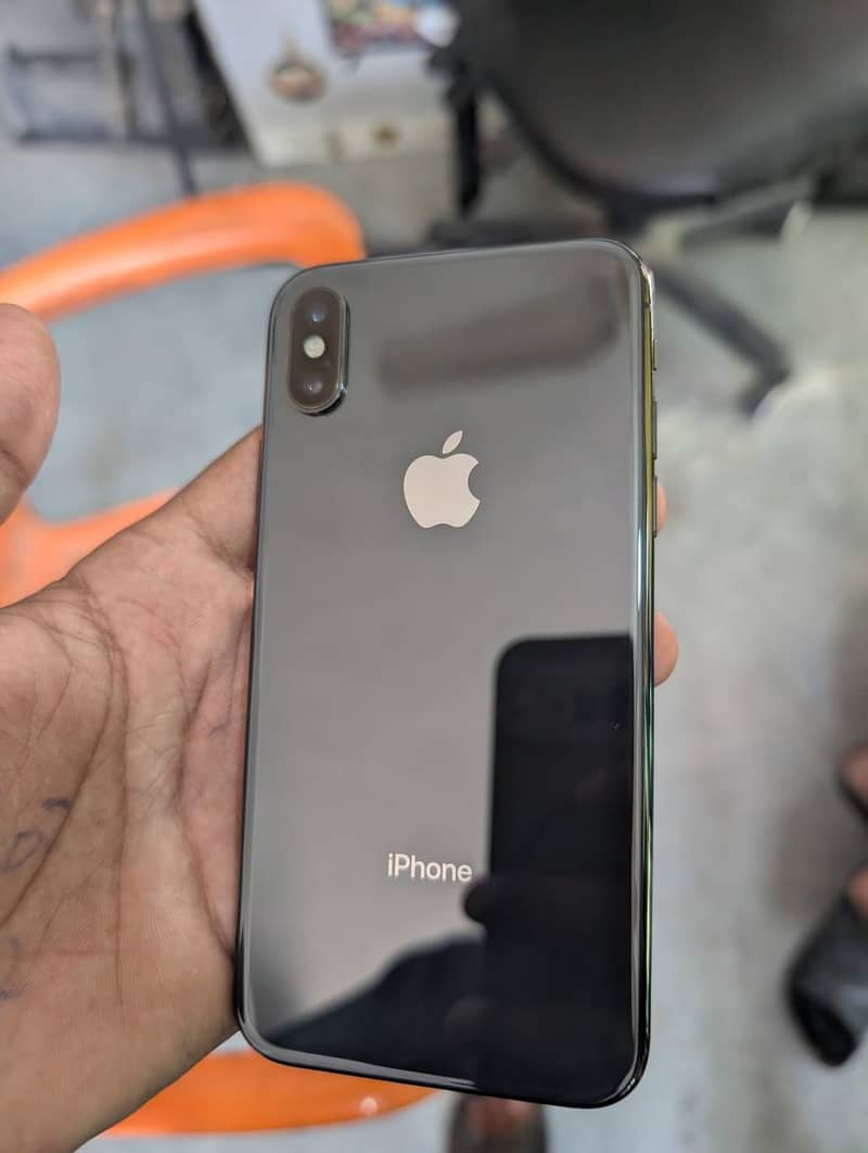 Apple iPhone X 6