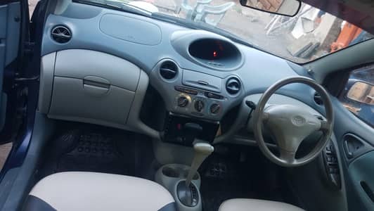 Toyota Vitz 1999