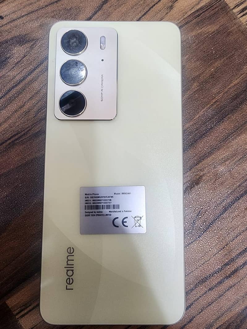 Realme C75 1