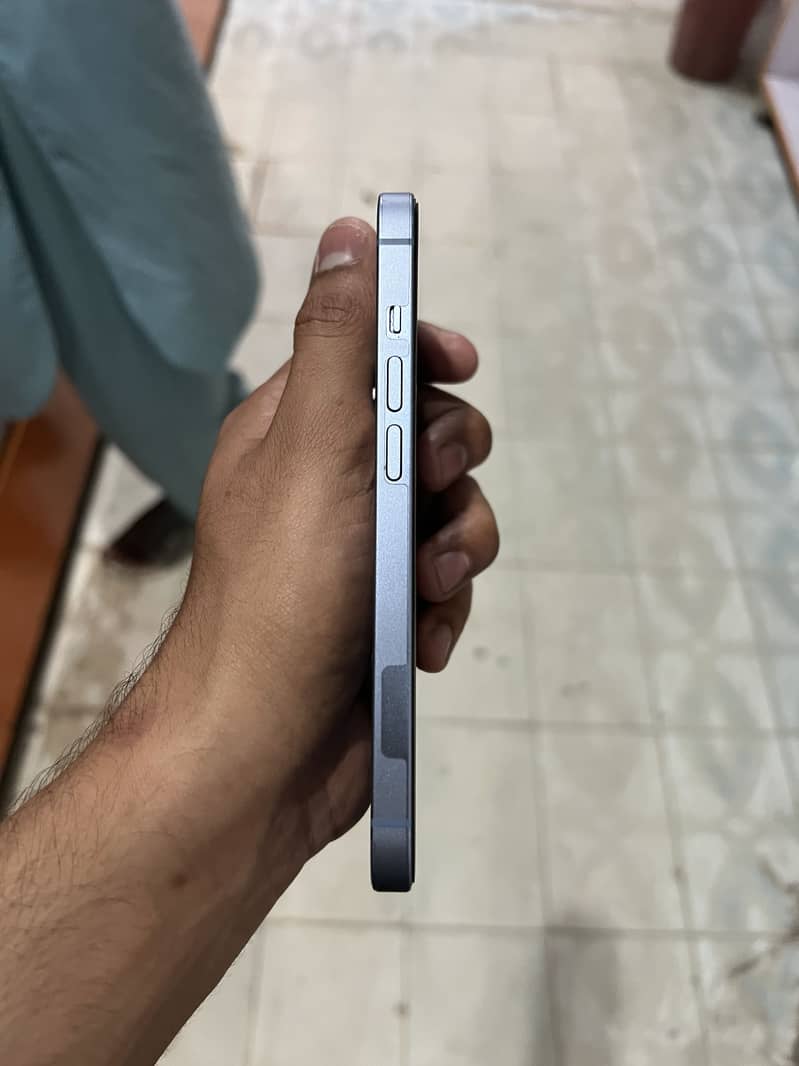 Apple iPhone 14 1