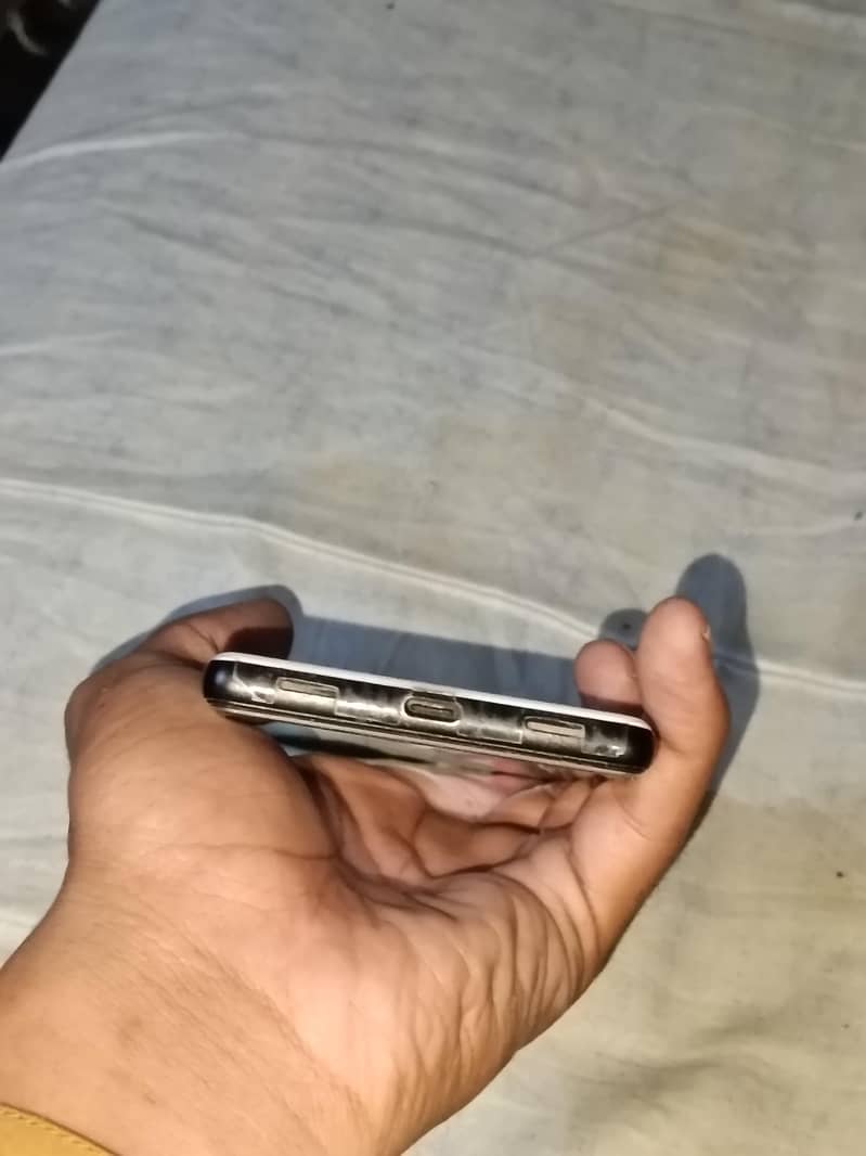 Google Pixel 6a 4