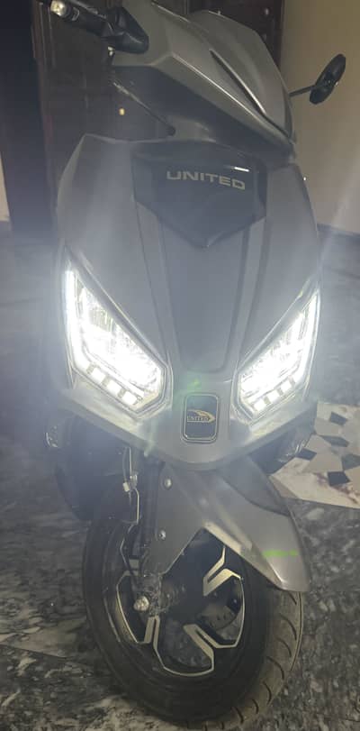 United petrol scooty 2025