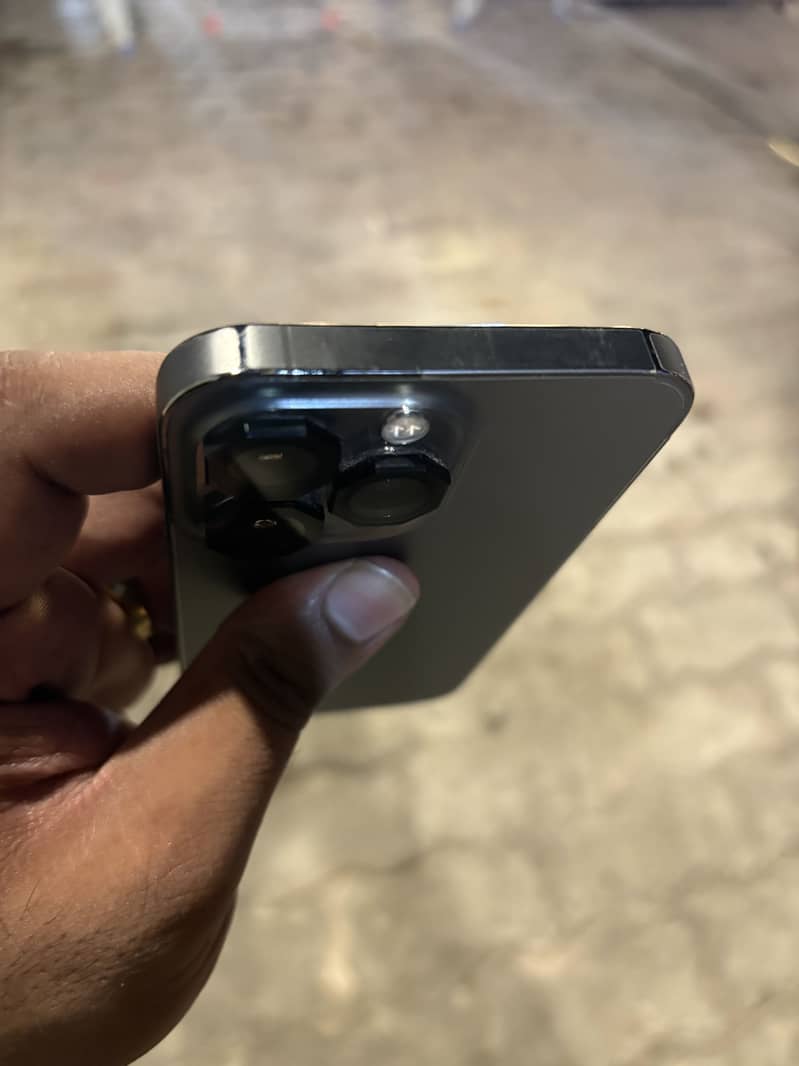 iPhone 13 Pro Full Sim time 4