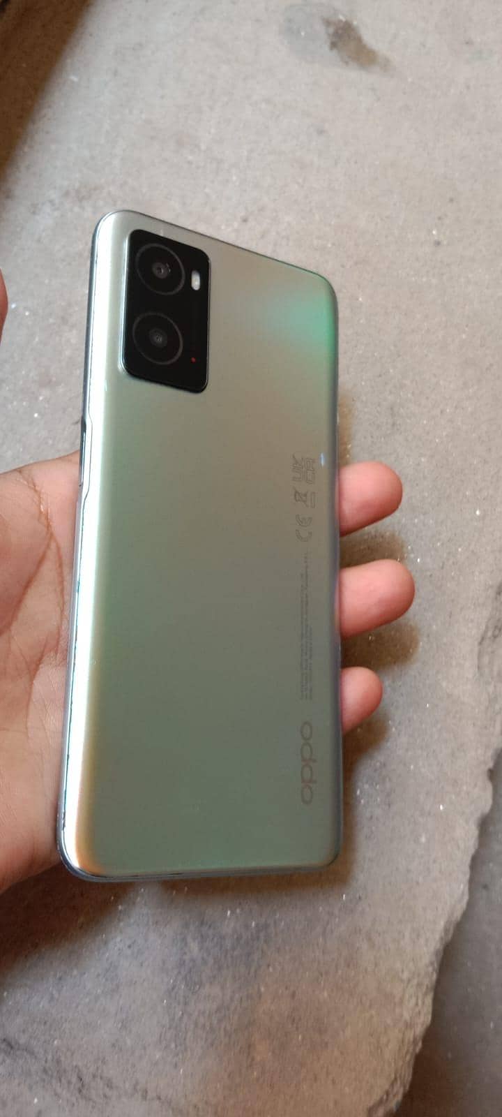 OPPO A76 1