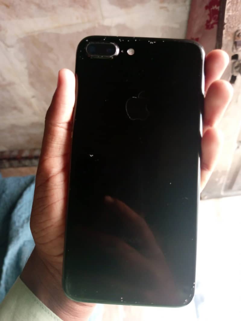 Apple iPhone 7 Plus 0