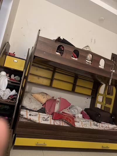 Kids bunk bed