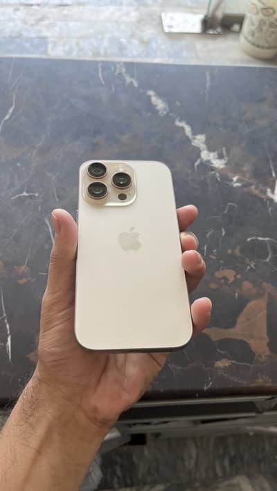 Apple iPhone 16 Pro