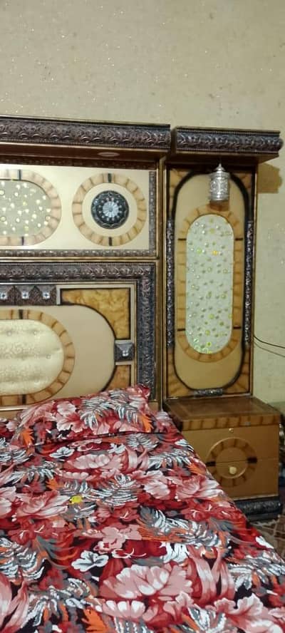 bed set all pices with table