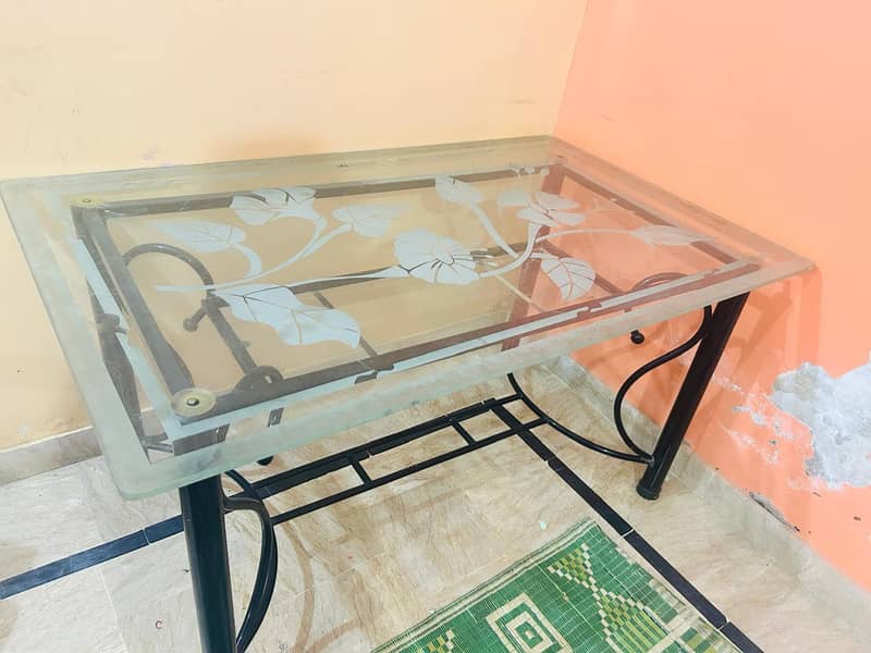Dining table 4