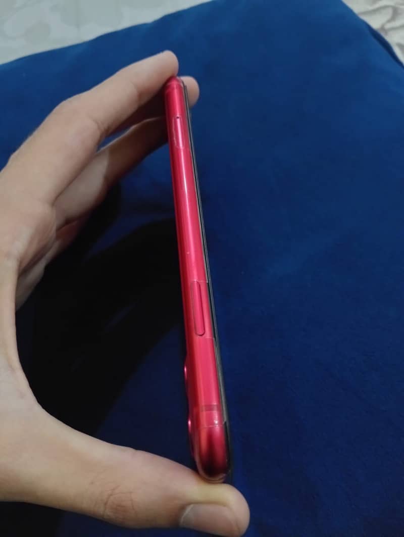 Apple iPhone 11 3