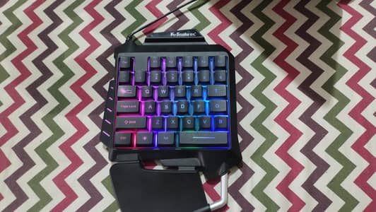 one hand mechanical gaming keyboard.
