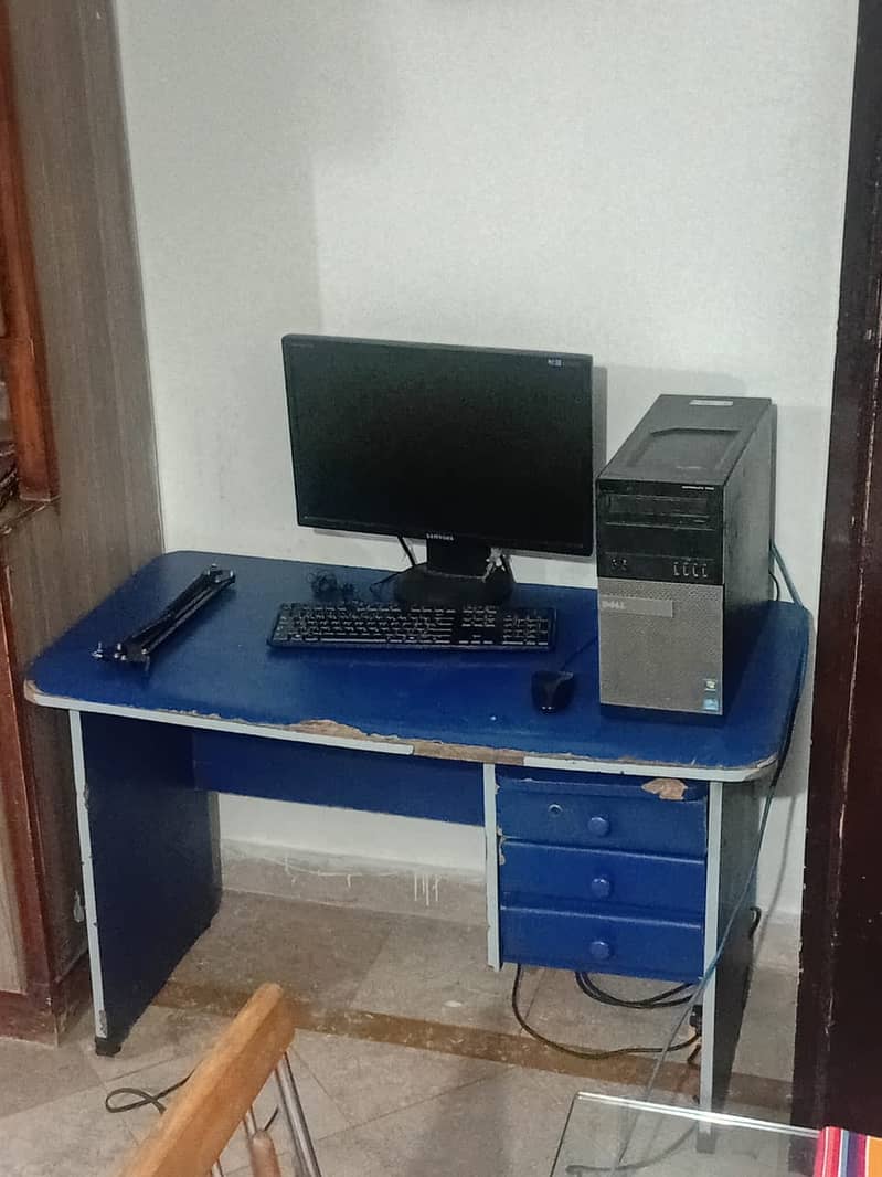 Computer / Study Table with Storage Drawers 0