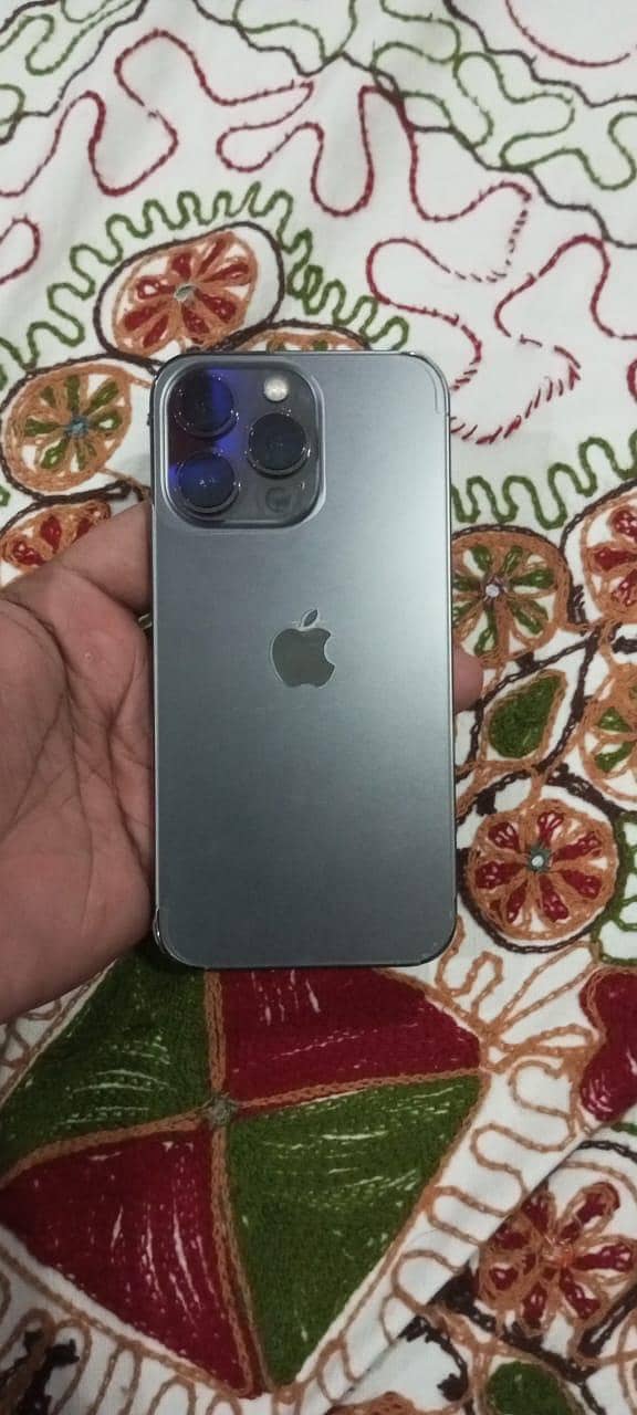 iphone 13 pro 1