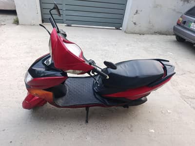 Electric Scooty For Sale (Used)