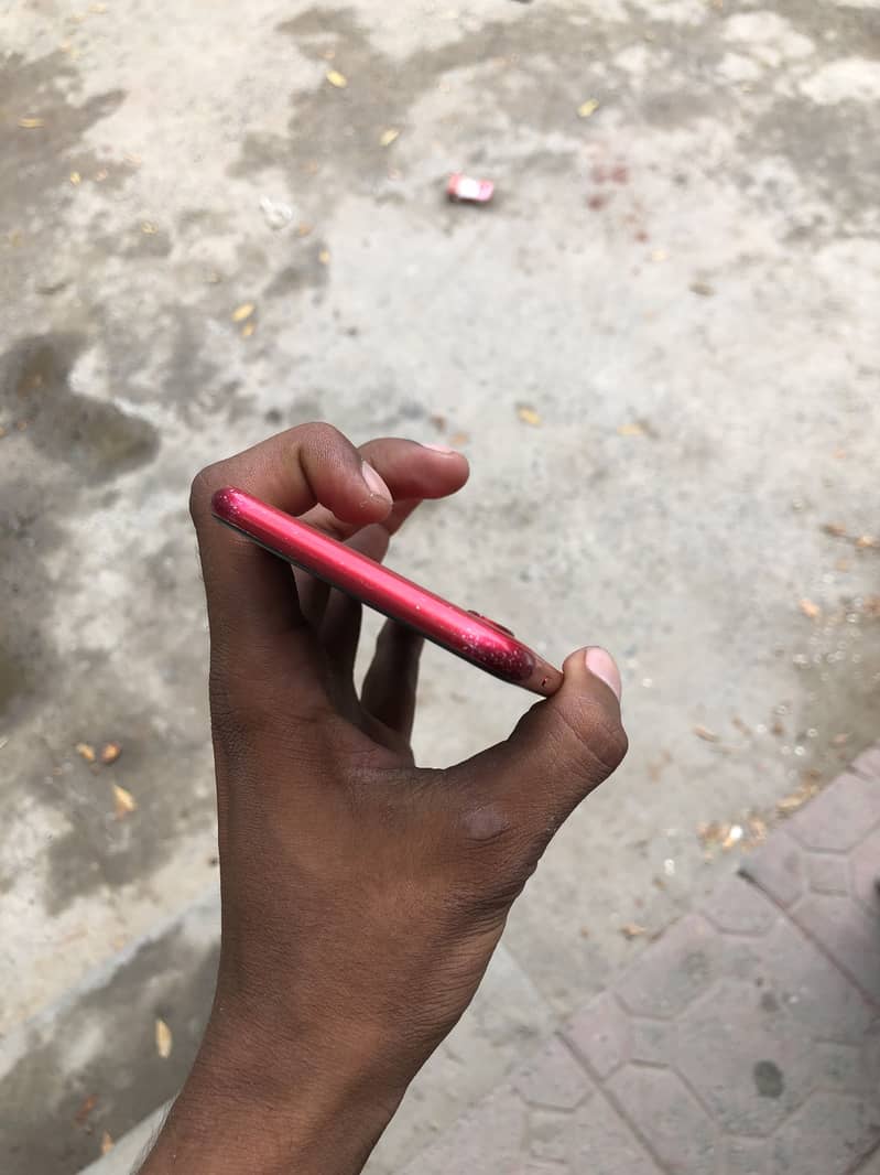 Apple iPhone 8 1
