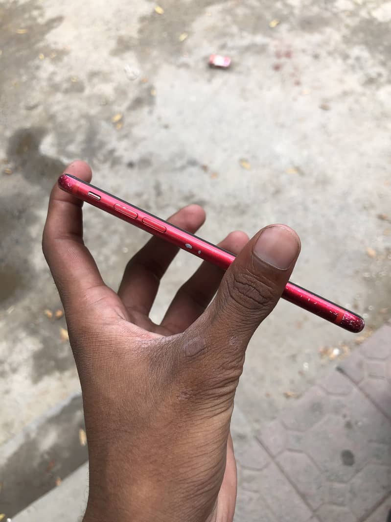 Apple iPhone 8 3