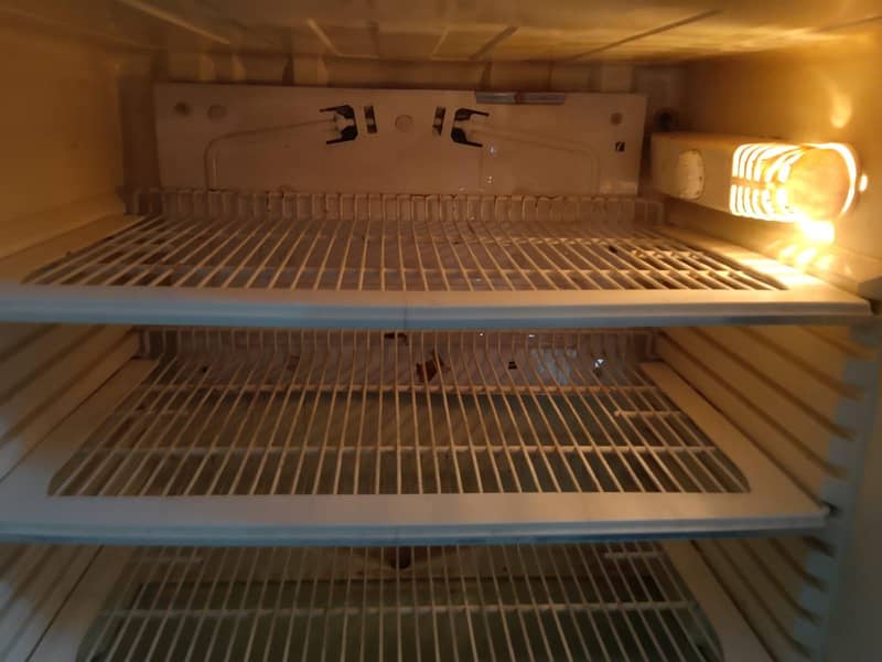 Fridge 8