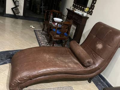 Recliner / Dewaan