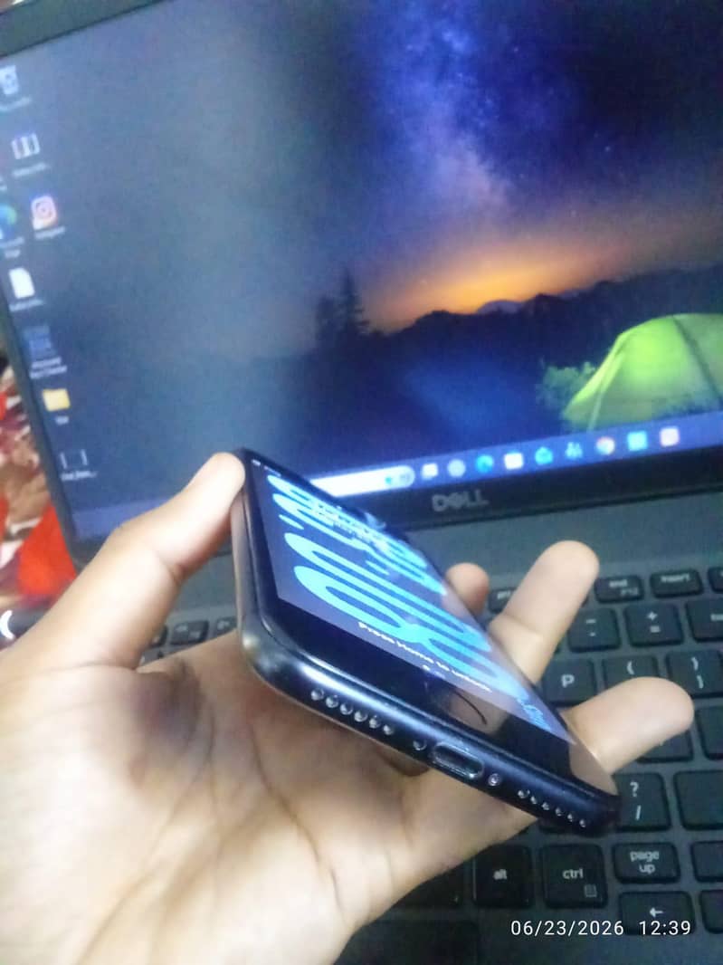 Apple iPhone 7 1