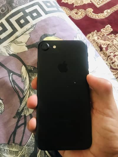 Apple iPhone 7