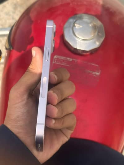 Apple iPhone 14