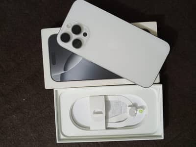 Apple iPhone 16 Pro Max