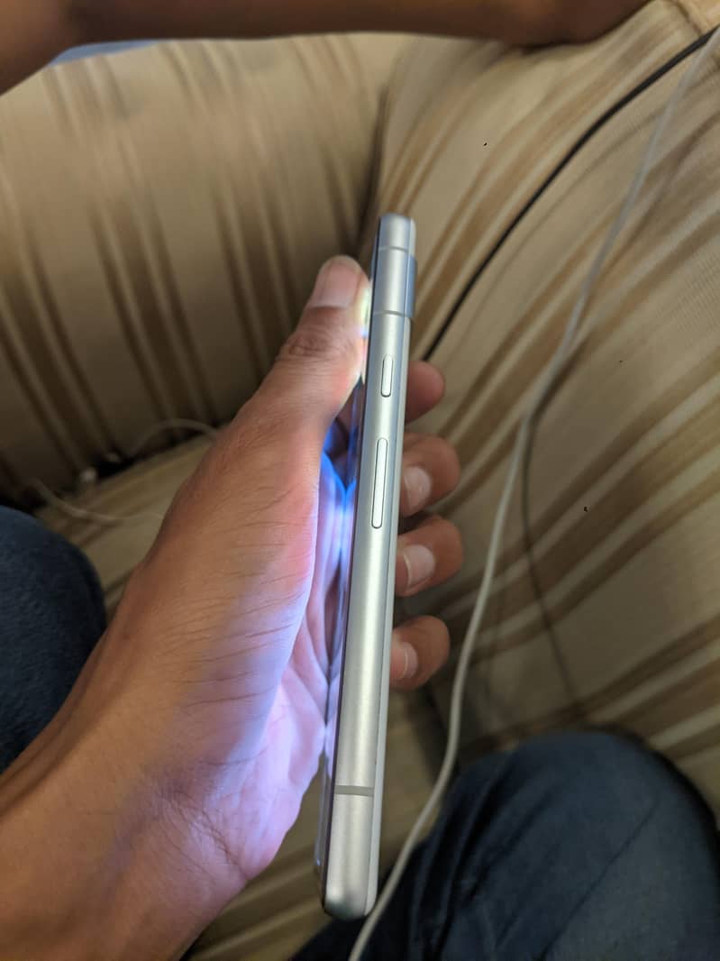 Google Pixel 7a 3