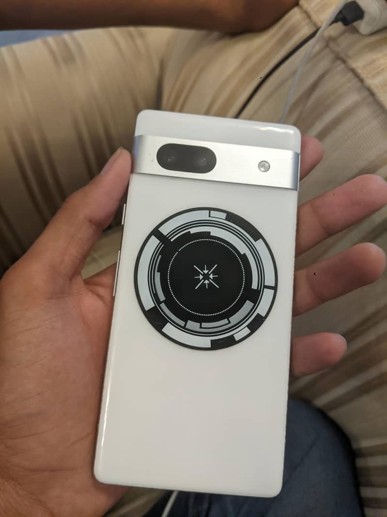 Google Pixel 7a 5