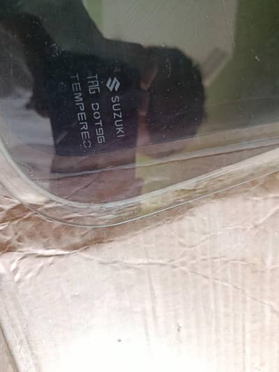 Suzuki Bolan Side Glass Original Genuine
