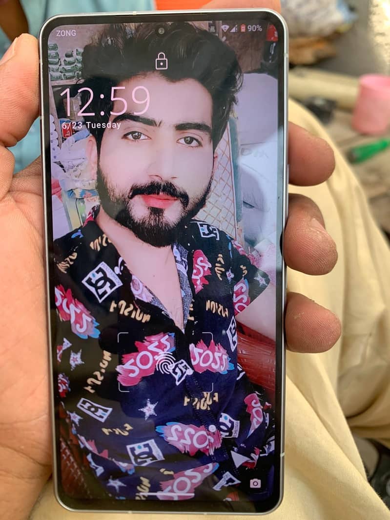 Sharp Aquos Crystal 2
