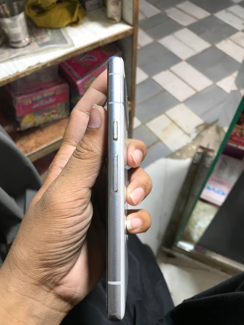 Google Pixel 7a 2