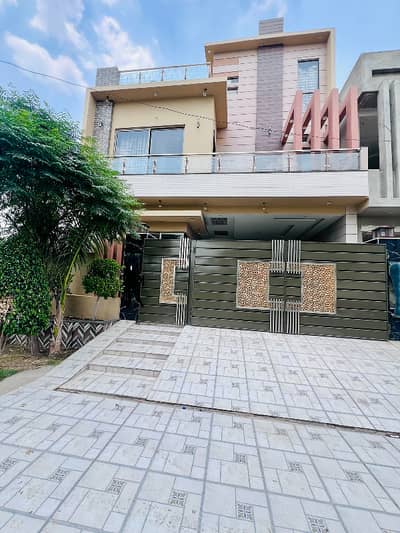 10 Marla Investors Rate House in J Block
