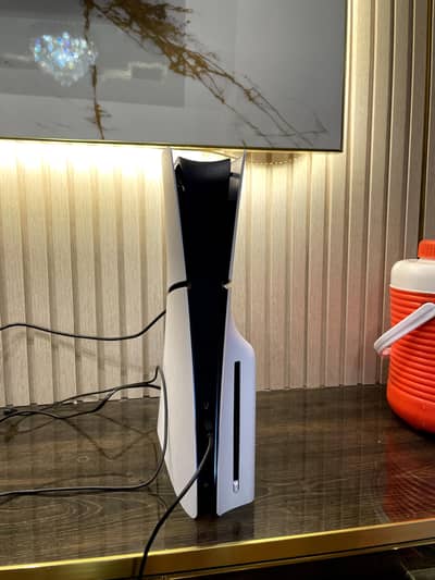 ps5 slim 1tb (2116) LATEST MODEL WITH 8 MONTH DELUXE SUBSCRIPTION