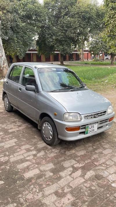 Daihatsu Cuore 2003