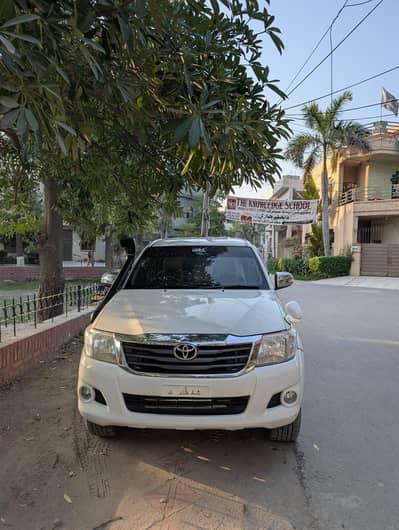 Toyota Hilux Vigo Champ G 2014