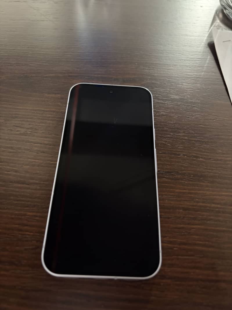 Google Pixel 10 4