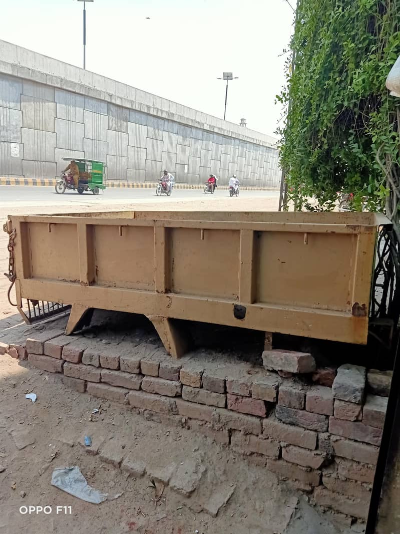 سوزوکی پک اپ کی ٹرالی ہے سوزوکی پک اپ کا بیک ڈالا ہے دیسی بنا ھوا  ہے 1
