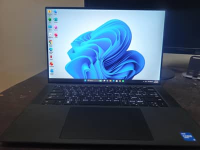 Dell precision 5560 i5-11 16/512