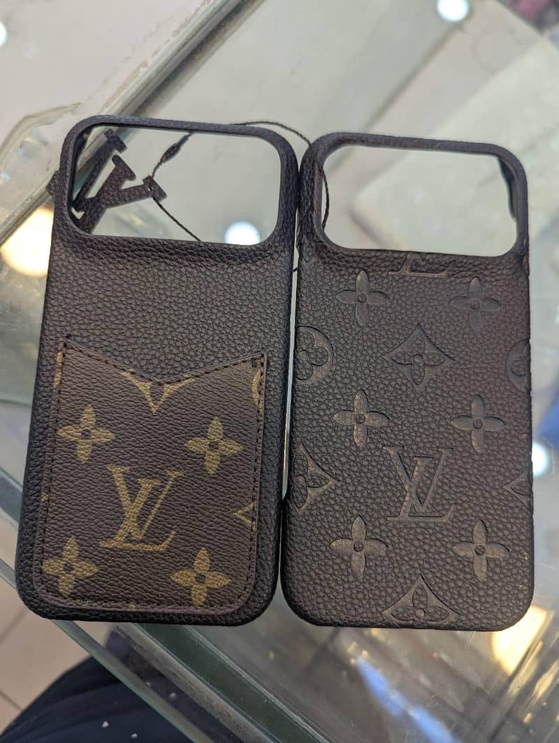 LV back cover 0