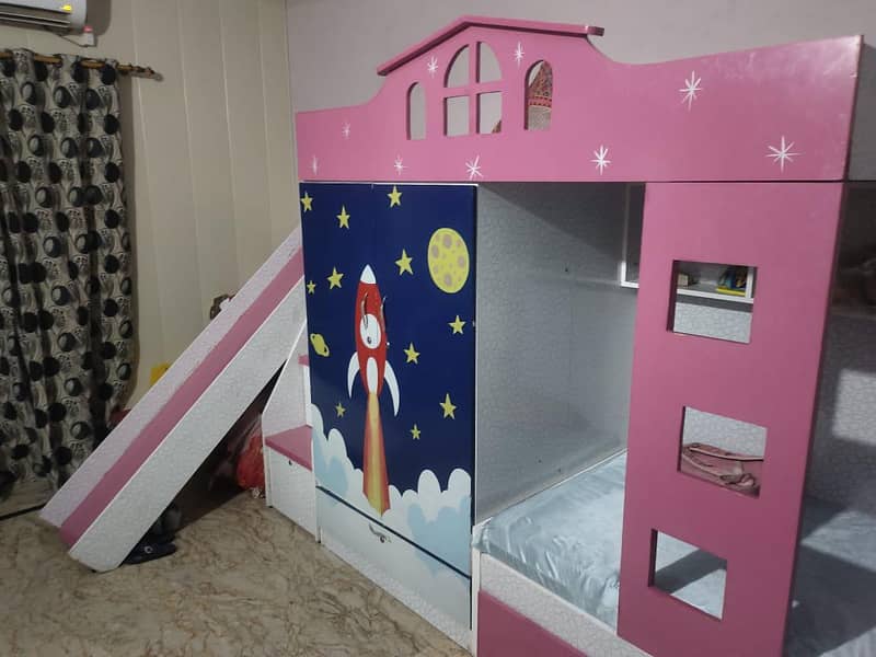 Bunker Bed 11