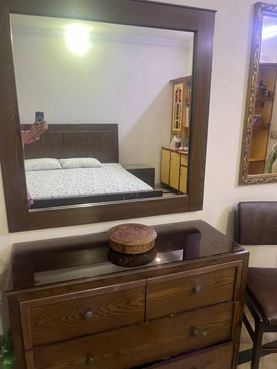Elegant King Size Bed available for URGENT sale