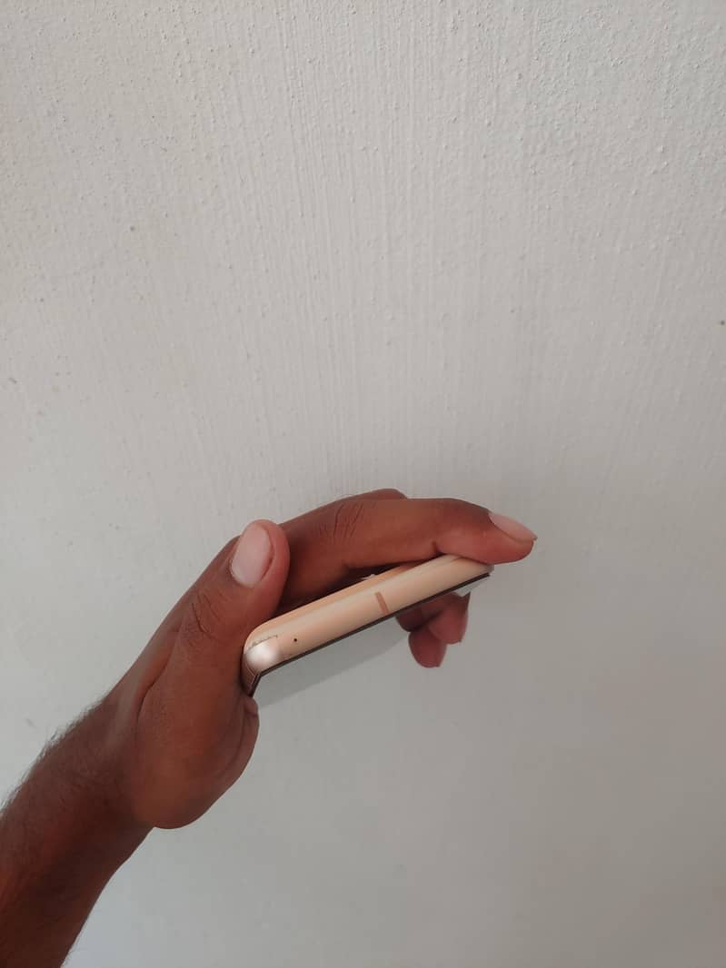 Google Pixel 8 3